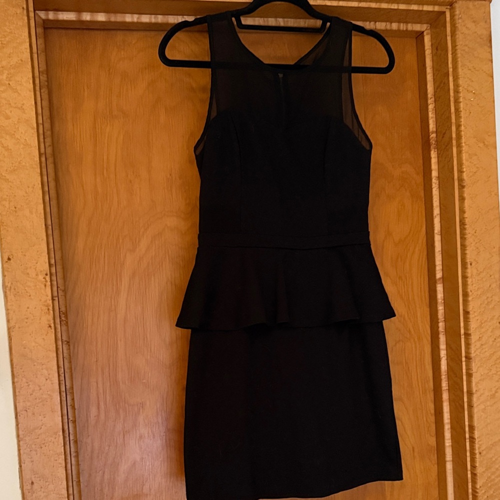 Elegant Black Sleeveless Dress